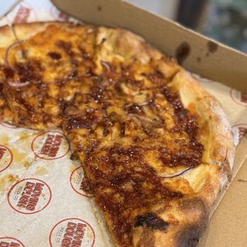 Moving Dough Pizza - Barbecue pizza but barely no toppings but too much sauce - Food Trucks Near Me - Barrington, Rhode Island Moving Dough Pizza - Barbecue pizza but barely no toppings but too much sauce - Food Trucks Near Me - Barrington, Rhode Island