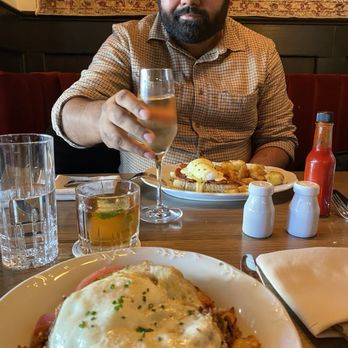 Lola - Birthday brunch - American Near Me - Nevada City, California Lola - Birthday brunch - American Near Me - Nevada City, California