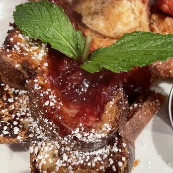 Friedman's - French toast - Breakfast & Brunch Near Me - New York, New York Friedman's - French toast - Breakfast & Brunch Near Me - New York, New York