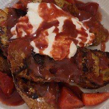 Deja Vu Breakfast Company - Strawberry French toast - Breakfast & Brunch Near Me - Chico, California