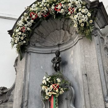 Manneken Pis - Landmarks & Historical Buildings Near Me - Brussels, BRU