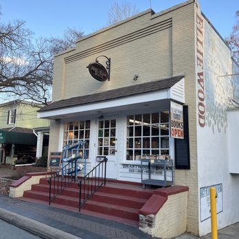Ginkgo Bookshop - Used Bookstore Near Me - Charlottesville, Virginia Ginkgo Bookshop - Used Bookstore Near Me - Charlottesville, Virginia