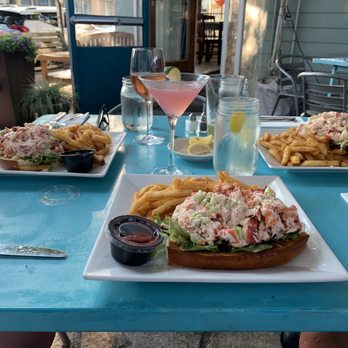Love Lane Kitchen - Everyone ordered the lobster roll - Breakfast & Brunch Near Me - Mattituck, New York Love Lane Kitchen - Everyone ordered the lobster roll - Breakfast & Brunch Near Me - Mattituck, New York