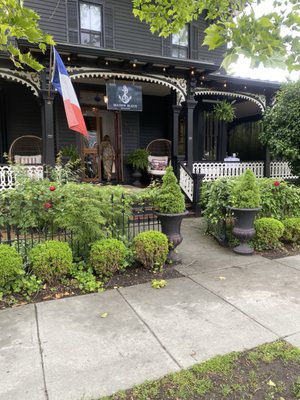 Maison Bleue Bistro by null