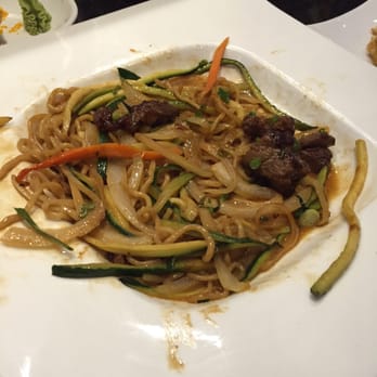 Akebono 515 - Beef Yakisoba - Sushi Bars Near Me - Des Moines, Iowa Akebono 515 - Beef Yakisoba - Sushi Bars Near Me - Des Moines, Iowa