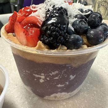 Cap City Squeeze Juice Bar - Protein power açaí bowl - Juice Bars & Smoothies Near Me - Sacramento, California