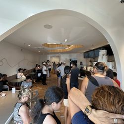7 Miles Tea Lab - Inside