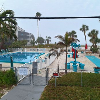 John's Pass Beach Motel - Pool - Hotels Near Me - Treasure Island, Florida John's Pass Beach Motel - Pool - Hotels Near Me - Treasure Island, Florida