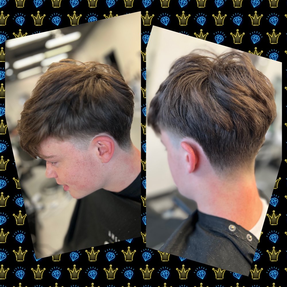 Its a Mans World Barbershop Logo