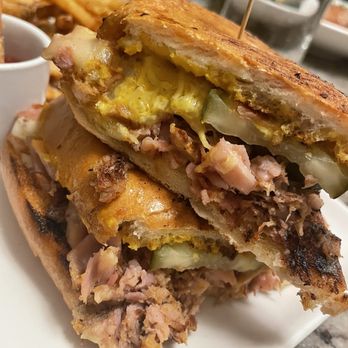 Mesh Restaurant - Cuban - New American Near Me - Indianapolis, Indiana Mesh Restaurant - Cuban - New American Near Me - Indianapolis, Indiana