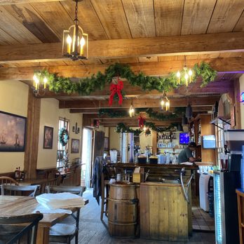 Bull & Crown Publick House - British Near Me - St Augustine, Florida