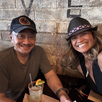 Uptown Tavern - Drinks with my sister - New American Near Me - San Diego, California