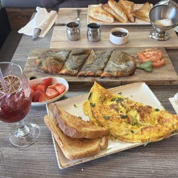 Zoya - breakfast - Mediterranean Near Me - San Diego, California
