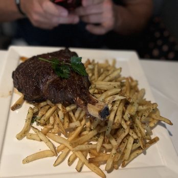 Bijoux - 20oz bone in rib-eye and frittes - Seafood Near Me - Miramar Beach, Florida