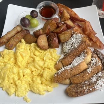 Astor’s Table - Astor's Wonder Breakfast - Steakhouses Near Me - Katy, Texas