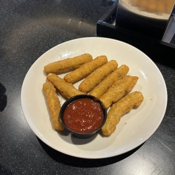 Applebee's Grill + Bar - American Near Me - Plattsburgh, New York