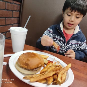 Latin American Quetzal - Good size burger.. - Latin American Near Me - Concord, North Carolina Latin American Quetzal - Good size burger.. - Latin American Near Me - Concord, North Carolina