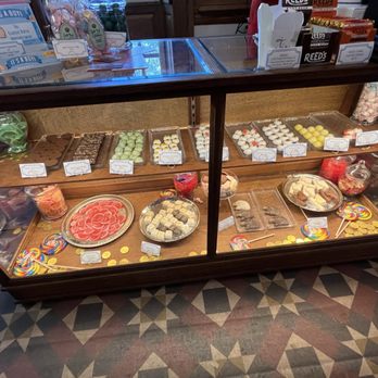 Little York Confectionery - Candy Stores Near Me - Yorktown, Virginia Little York Confectionery - Candy Stores Near Me - Yorktown, Virginia