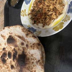 Arth Aljanatain - Chicken Hummus with Bread