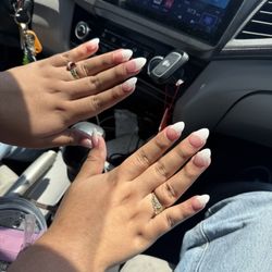 "French tip"