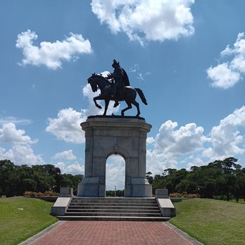 Hermann Park - SAM HOUSTON STATUE - Parks Near Me - Houston, Texas