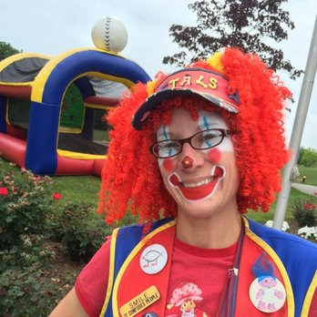 Flower Entertainment - Clowns for hire - Performing Arts Near Me - Wickliffe, Ohio