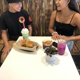 Waffle BLT
