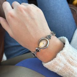 The Chameleon - Pretty watch she sold to me