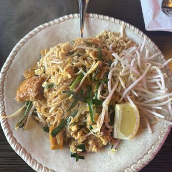 Le Moose Crepe Cafe - Pad Thai - Creperies Near Me - Fremont, California Le Moose Crepe Cafe - Pad Thai - Creperies Near Me - Fremont, California