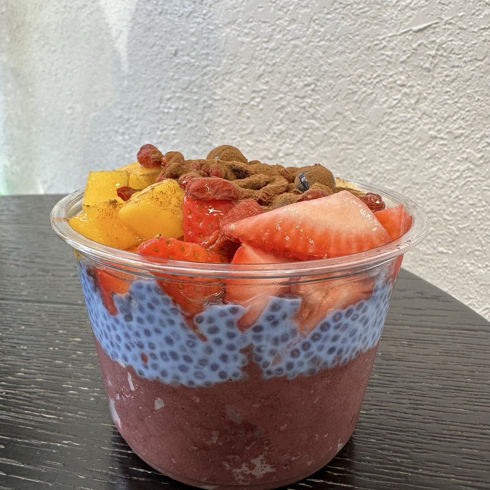 Muse Juice Bar - Açaí and spirulina chia seed bases with fruit, toasted hemp and cinnamon - Juice Bars & Smoothies Near Me - San Francisco, California Muse Juice Bar - Açaí and spirulina chia seed bases with fruit, toasted hemp and cinnamon - Juice Bars & Smoothies Near Me - San Francisco, California