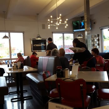 Lester's Diner - This place is good anytime its an old fashion diner with good food - Diners Near Me - Pompano Beach, Florida Lester's Diner - This place is good anytime its an old fashion diner with good food - Diners Near Me - Pompano Beach, Florida