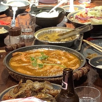 Le Sia - Spicy Wok-Fried Clams, Shrimp (one pound), Grilled Beef with Enoki Mushrooms Seafood Fried Rice - Chinese Near Me - New York, New York Le Sia - Spicy Wok-Fried Clams, Shrimp (one pound), Grilled Beef with Enoki Mushrooms Seafood Fried Rice - Chinese Near Me - New York, New York