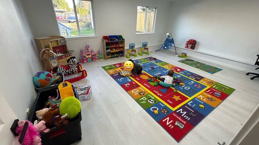 Shining Stars Daycare - childcare center in Mountlake Terrace, WA