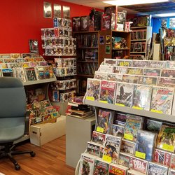 Cult Fiction Comics - Comic sets, dollar books, and Pops.