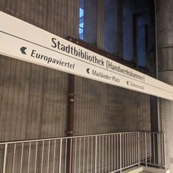 U-Bahnhof Stadtbibliothek - U-Bahnhof Stadtbibliothek, Stuttgart