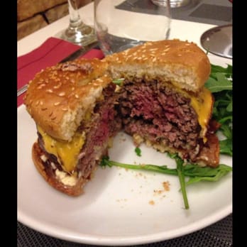 The Burger Factory - Bacon cheese burger di controfiletto 220 gr. - Steakhouses Near Me - Rome, RM The Burger Factory - Bacon cheese burger di controfiletto 220 gr. - Steakhouses Near Me - Rome, RM