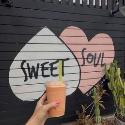 A.M.'s in Venice Smoothie from Sweet Soul. A.M.'s in Venice Smoothie from Sweet Soul.