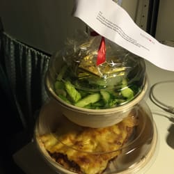 Lasagne, sallad och choklad