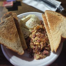 Eggs over medium cornbeef hash. Perfect !