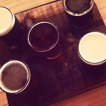 WhichCraft Taproom - Flights! - Beer Bar Near Me - Midland, Michigan