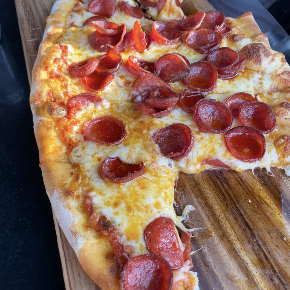 Shaw's Tavern - Pepperoni pizza - Gastropubs Near Me - Washington, DC, District of Columbia Shaw's Tavern - Pepperoni pizza - Gastropubs Near Me - Washington, DC, District of Columbia