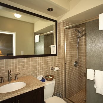 Cabana At Waikiki - Alii Bathroom - Hotels Near Me - Honolulu, Hawaii Cabana At Waikiki - Alii Bathroom - Hotels Near Me - Honolulu, Hawaii