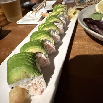 Kakushi Izakaya - Tempura roll - no Roe on top, my Boyfriend doesn't like it. Hee - Sushi Bars Near Me - Newark, California