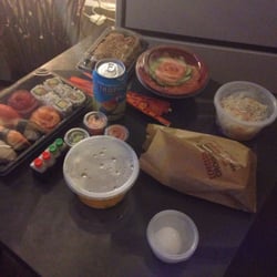 Jim Sushi - Chirashi saumon, sushi, sashimi, maki, soupe miso, salade vinaigrée, maki oignons grillés