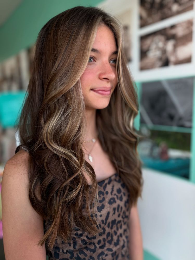 Evolve Hair Lounge Logo