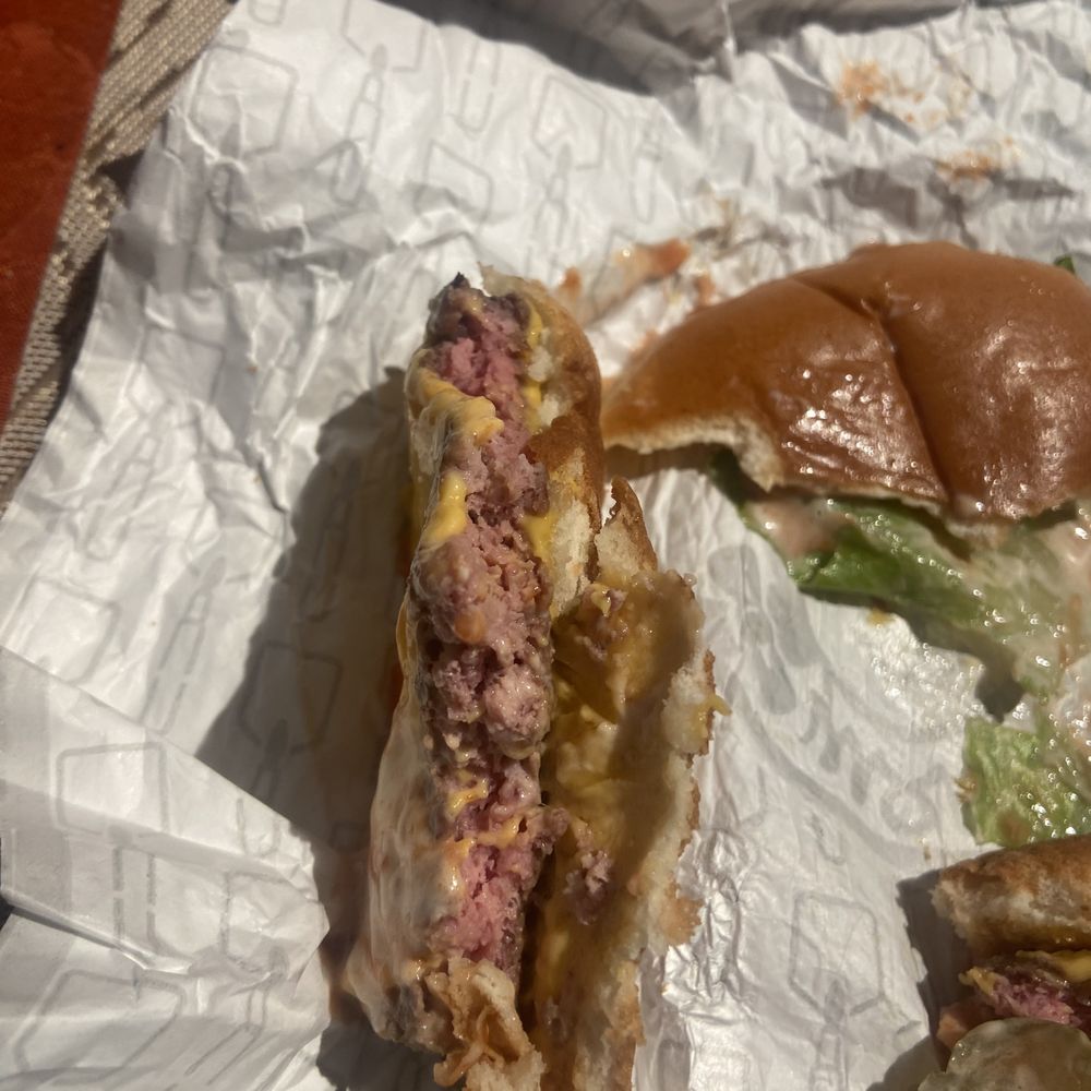 Wendy's - Burgers Near Me - Rockland, Massachusetts Wendy's - Burgers Near Me - Rockland, Massachusetts