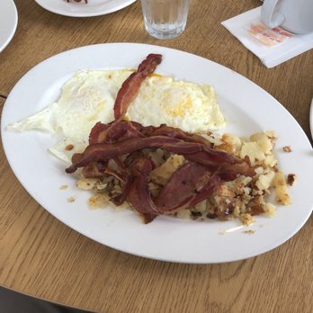 Manny's Diner - Standard breakfast- two eggs, bacon, and home fries. - Diners Near Me - Clark, New Jersey Manny's Diner - Standard breakfast- two eggs, bacon, and home fries. - Diners Near Me - Clark, New Jersey