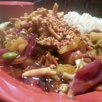 HuHot Mongolian Grill - LOrd up the Vegetables - Asian Fusion Near Me - Dubuque, Iowa