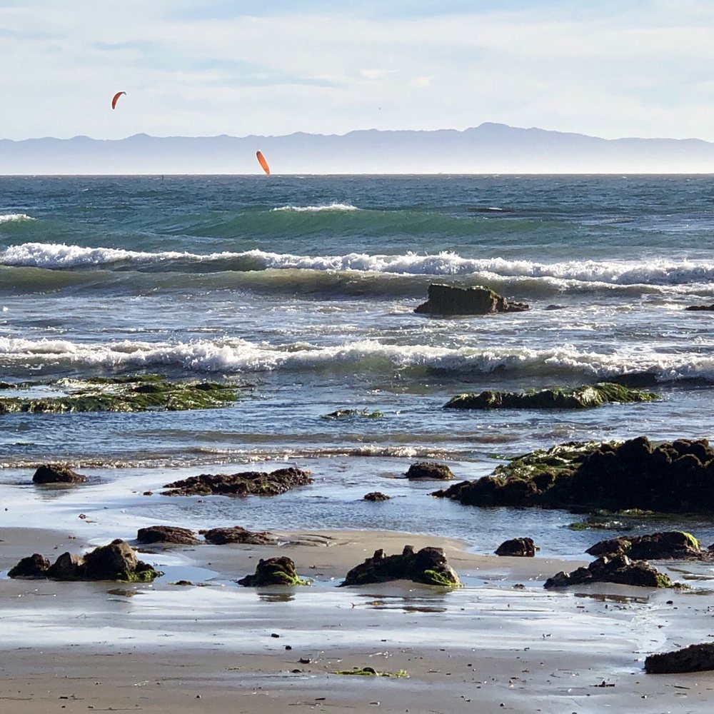 One Thousand Steps Beach - Views of Santa Cruz Island with wind surfers - Beaches Near Me - Santa Barbara, California One Thousand Steps Beach - Views of Santa Cruz Island with wind surfers - Beaches Near Me - Santa Barbara, California