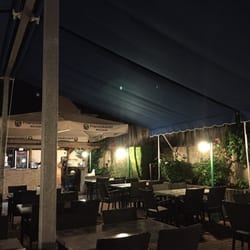 Taverne Korfu - Evening biertent is soo nice after the rainfall.